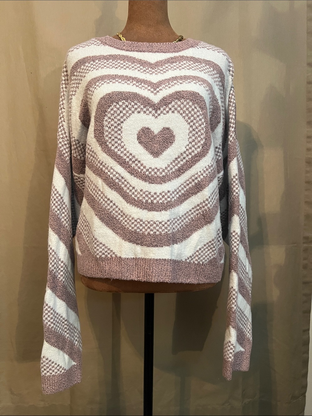 No Boundaries Heart-Pattern Crewneck Sweater in Dusty Pink and White